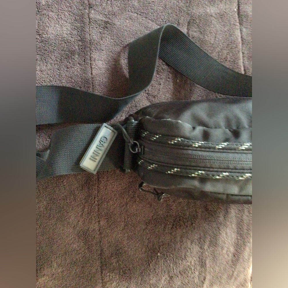 GANNI Mini Nylon Crossbody Bag - Picture 7 of 8